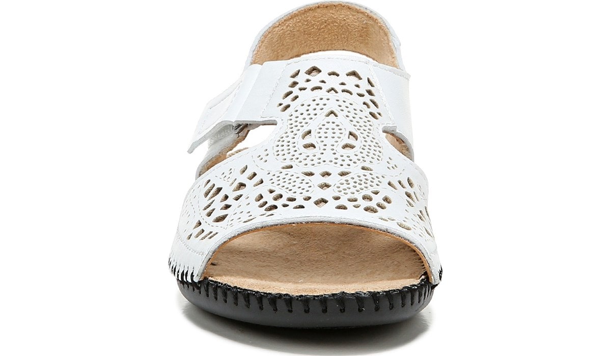 naturalizer scout sandals wide