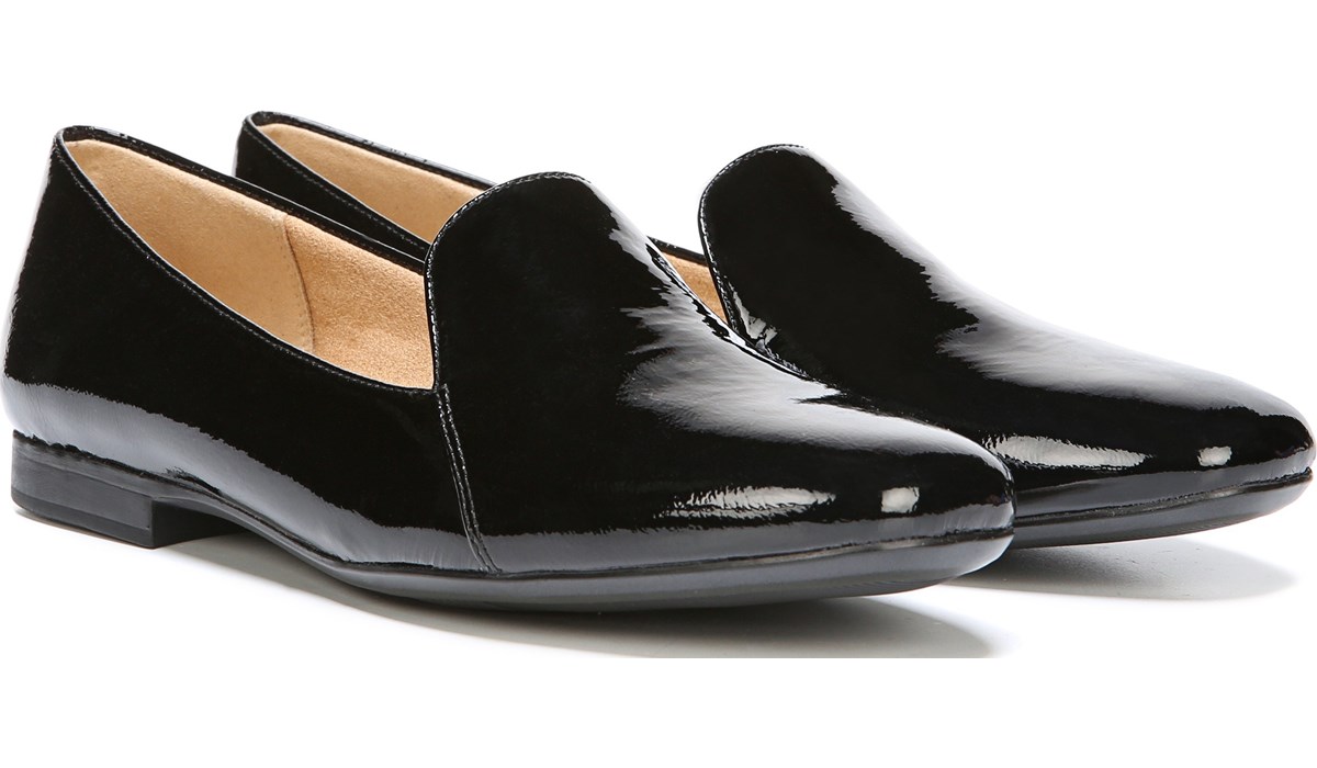 Naturalizer Emiline in Black Patent 