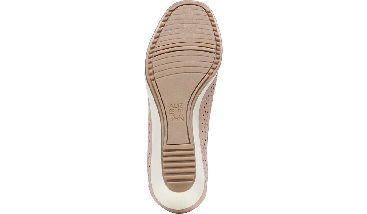 naturalizer betina shoes