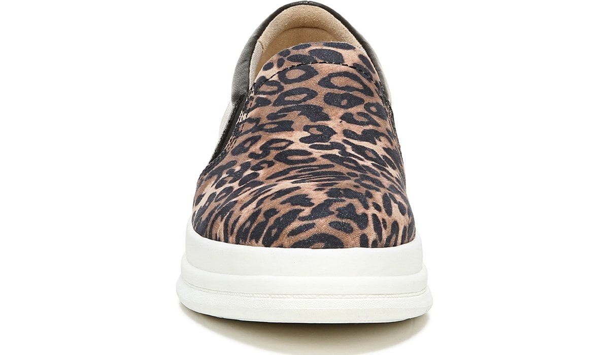 naturalizer animal print shoes