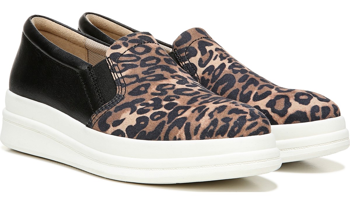 naturalizer non slip shoes