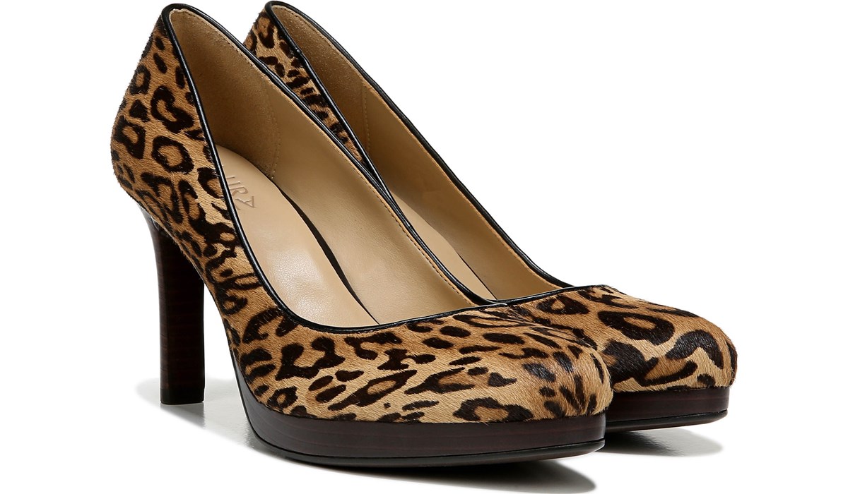 naturalizer animal print shoes