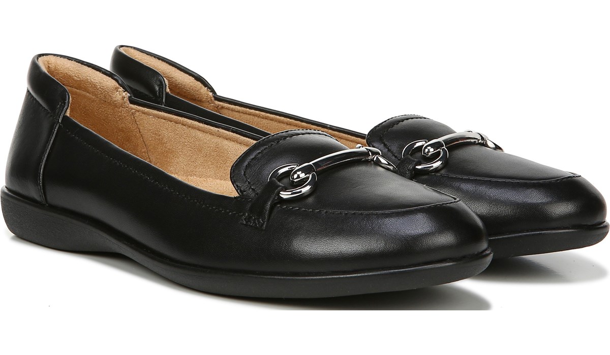 naturalizer black leather shoes