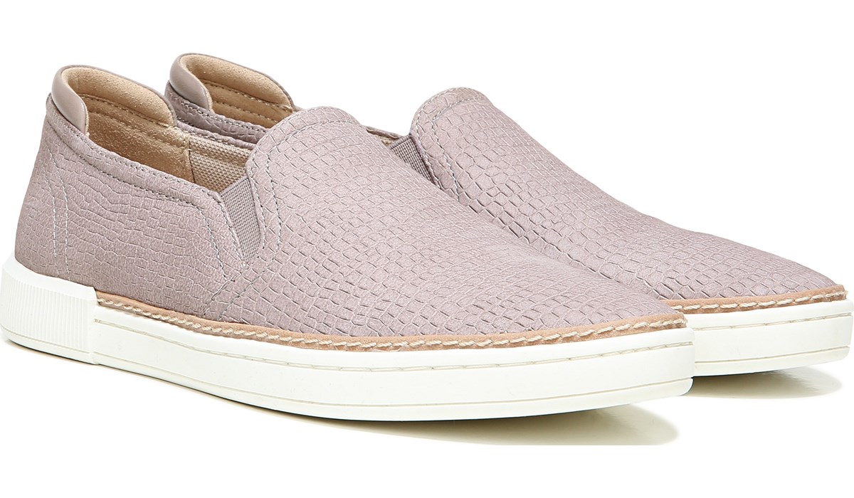naturalizer shoes with arch support