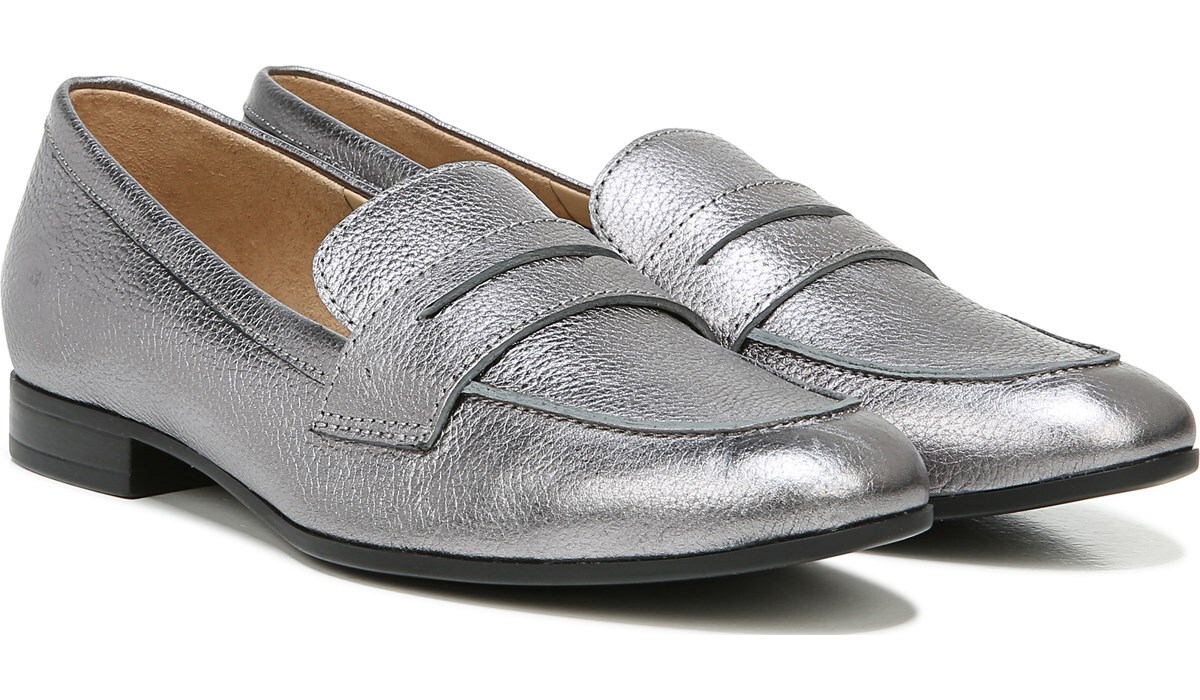 naturalizer shoes narrow width