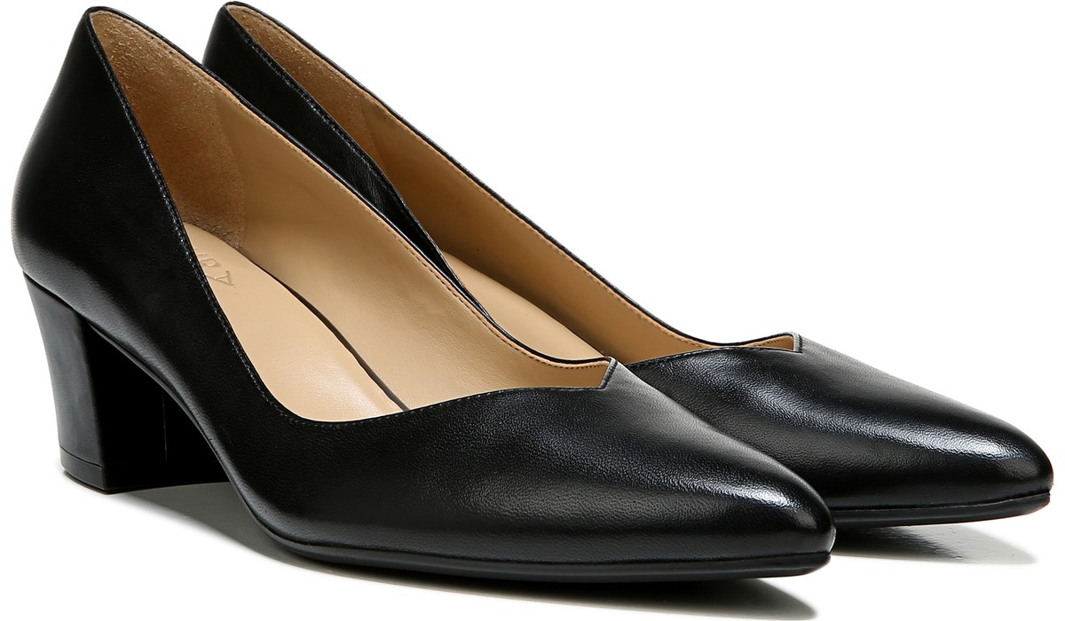 naturalizer black heels
