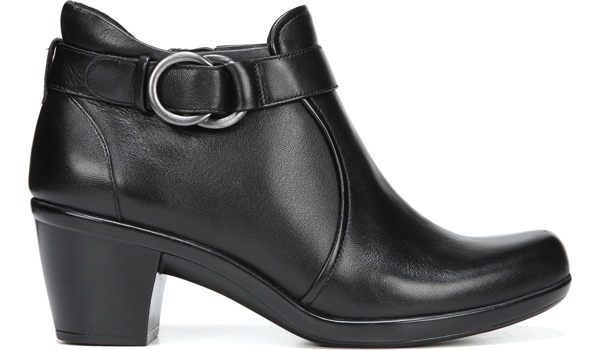 naturalizer elisa ankle boot