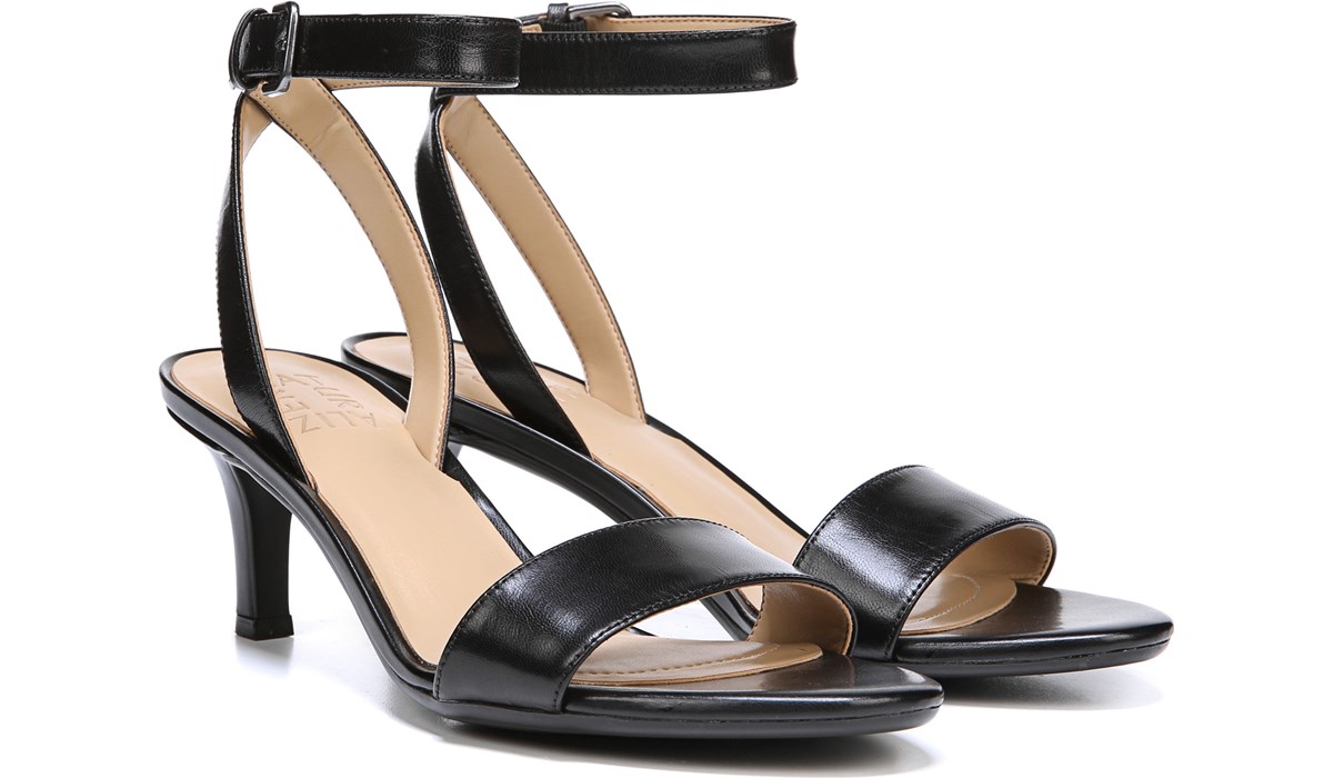 naturalizer low heel sandals