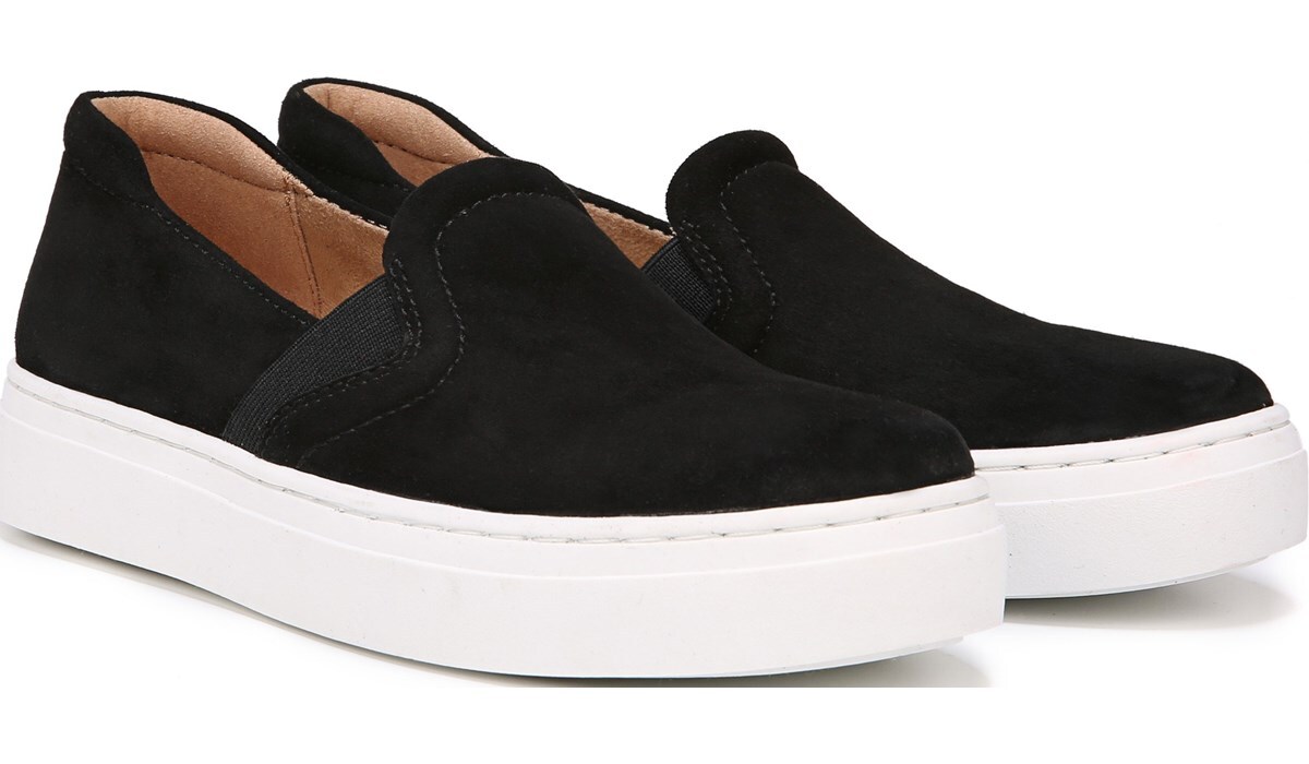 naturalizer slip on sneakers black