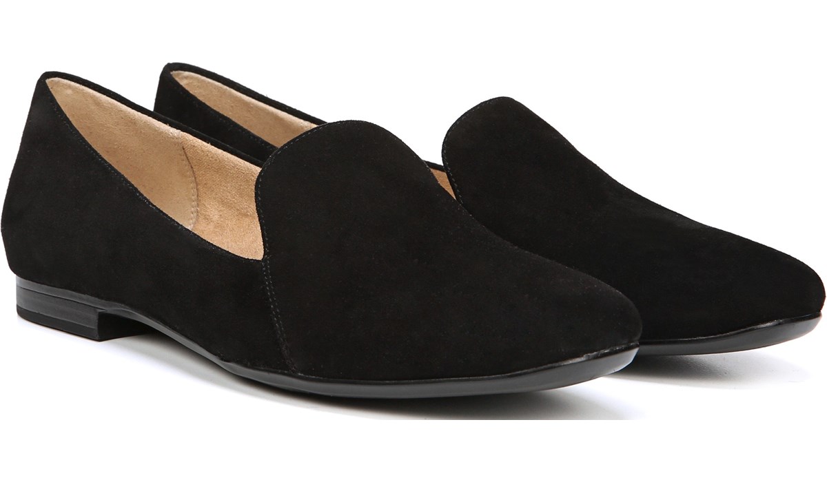 naturalizer suede shoes