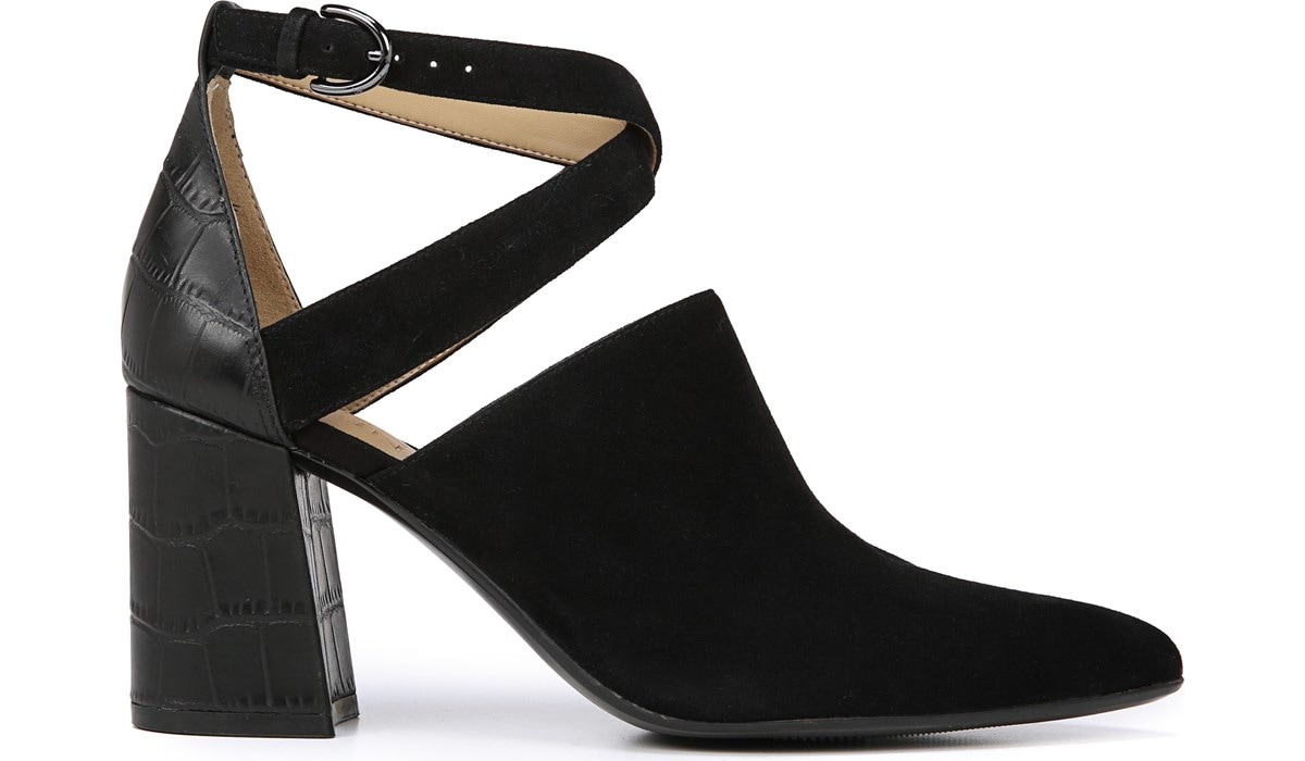 naturalizer holland cross strap pump