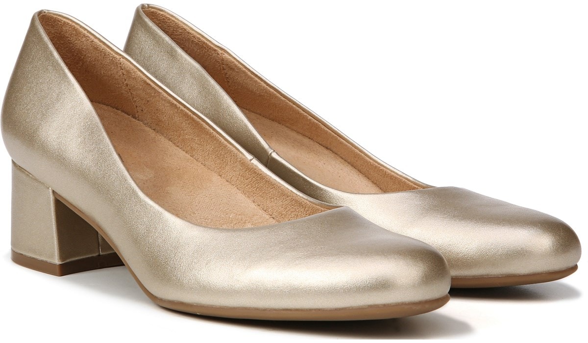 naturalizer donelle pumps