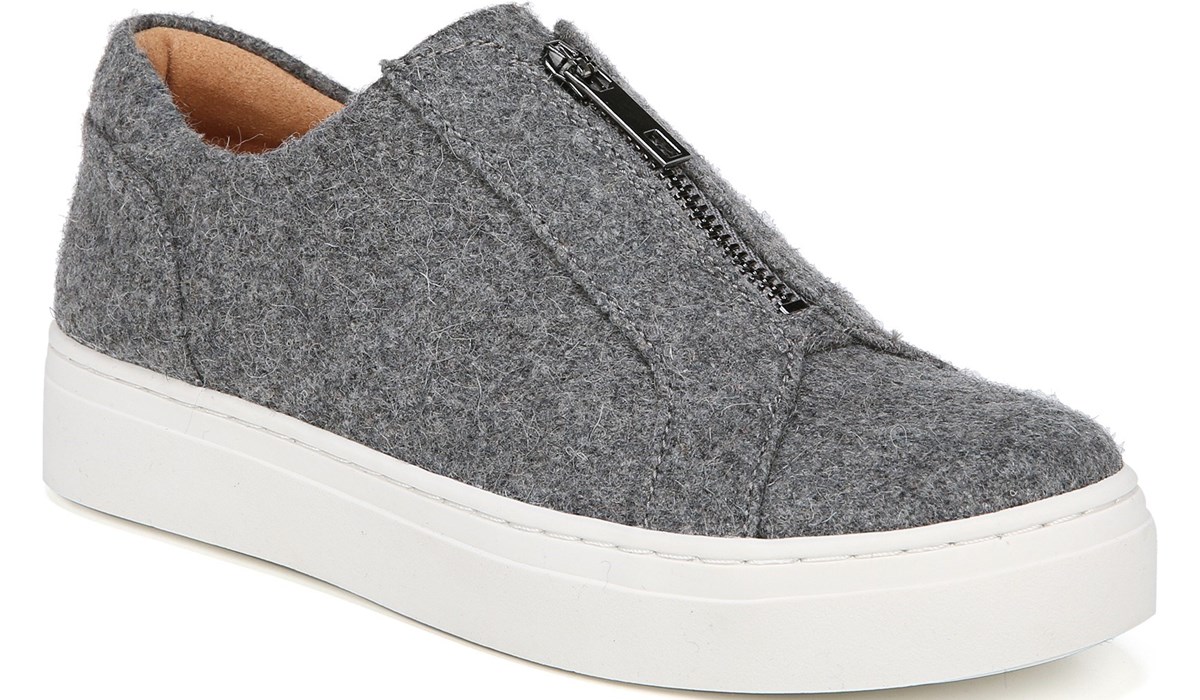 naturalizer grey shoes