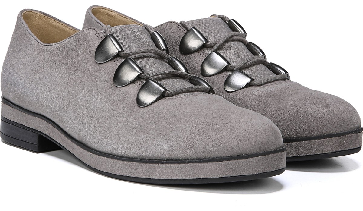 naturalizer lace up shoes