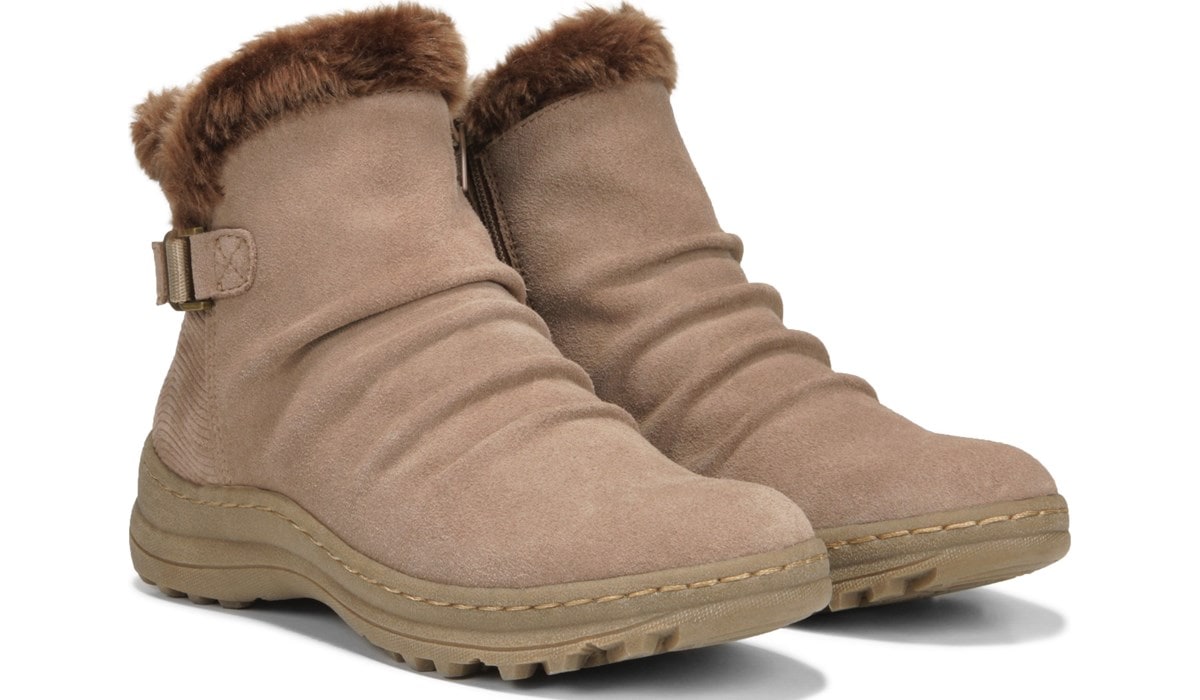 naturalizer winter boots wide width