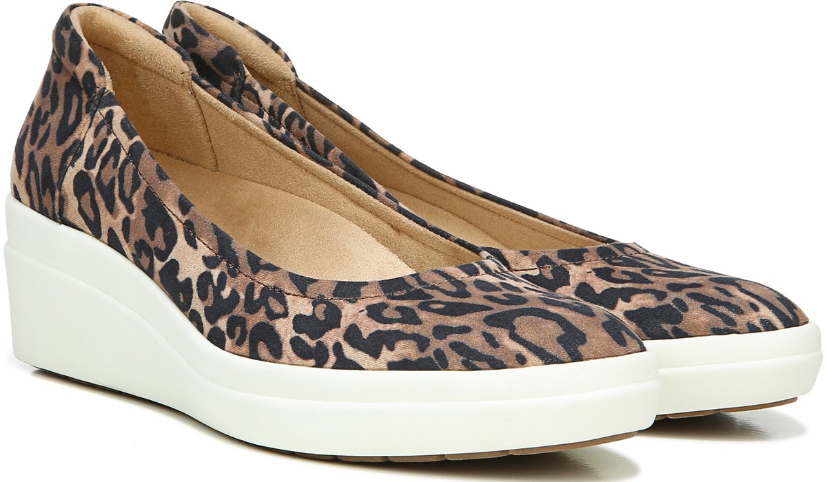 naturalizer wedge sneakers