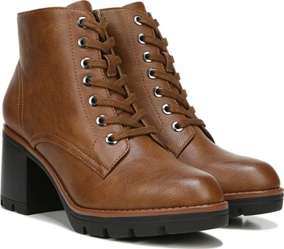 naturalizer madalynn boot