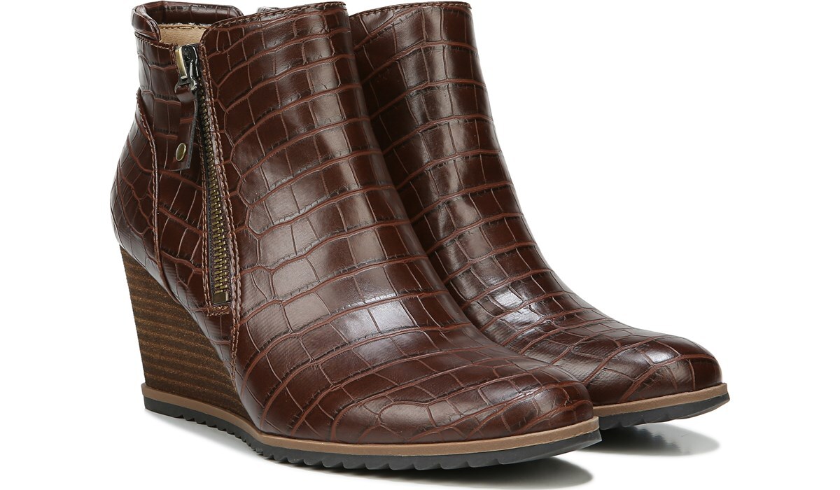 naturalizer haley wedge bootie