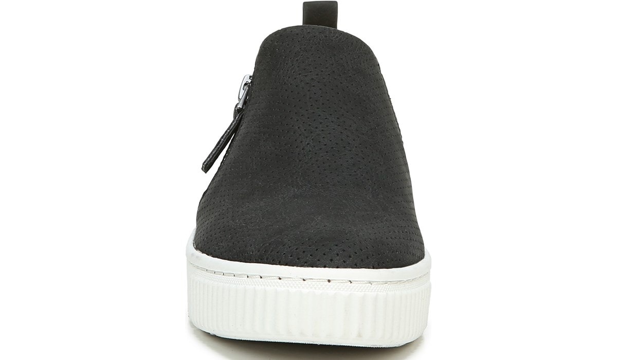 Naturalizer.com | Soul SOUL Turner in Black Sneakers