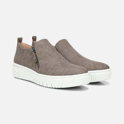 Soul Soul Tia Slip On Sneaker 