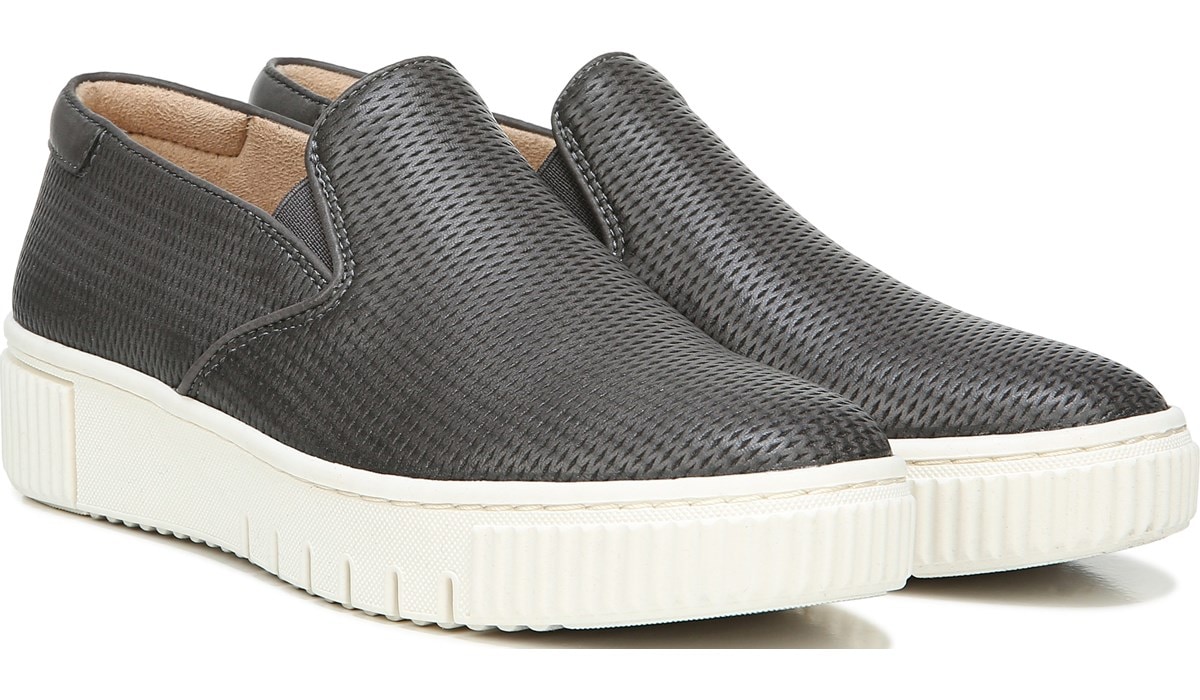 naturalizer slip on sneakers black