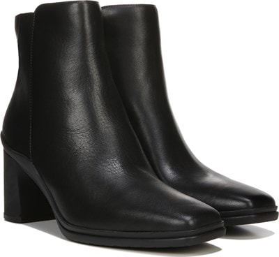 the bay naturalizer boots