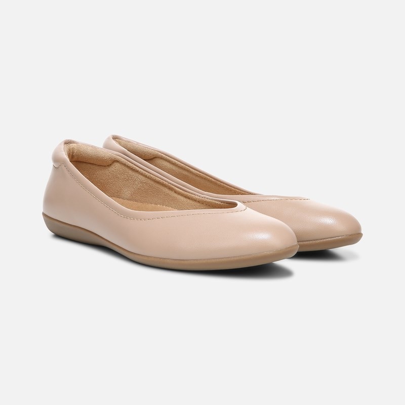 Naturalizer Vivienne Flat Shoes, Crème Brulee Leather, 7.5M Almond Toe, Non-Slip Outsole