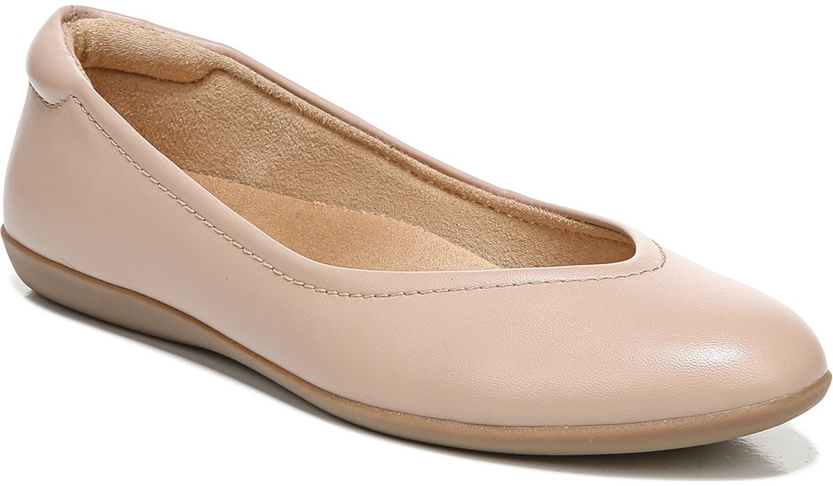 Naturalizer roma flat store