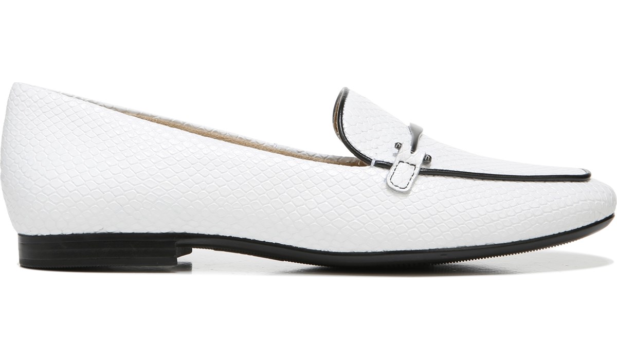 naturalizer emiline l flat