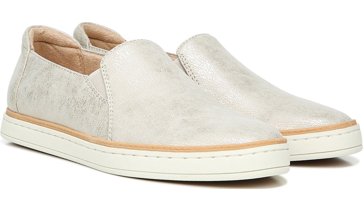 naturalizer shoes with arch support