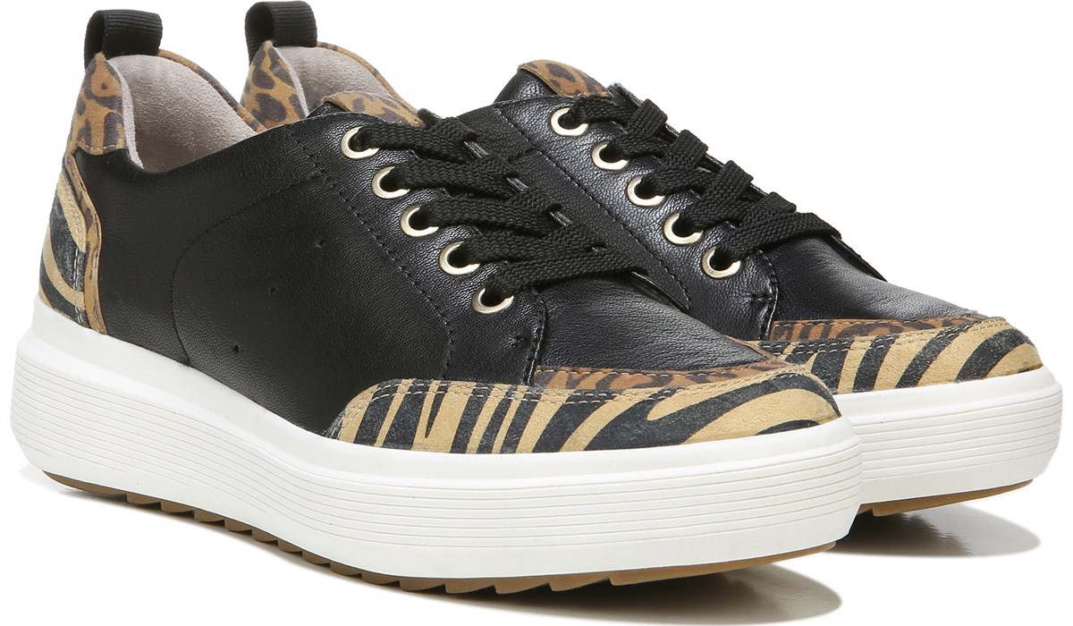tenis skechers classic fit
