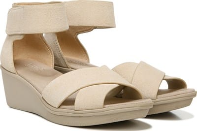 naturalizer wedges