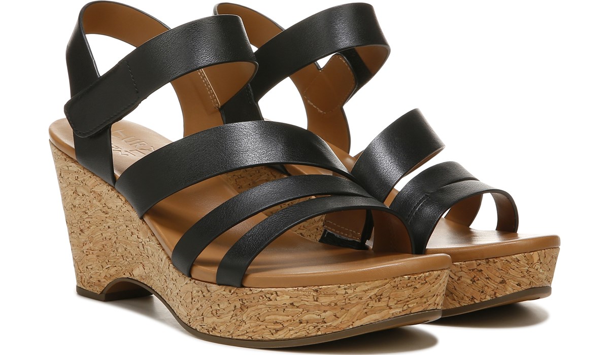 naturalizer strappy shoes